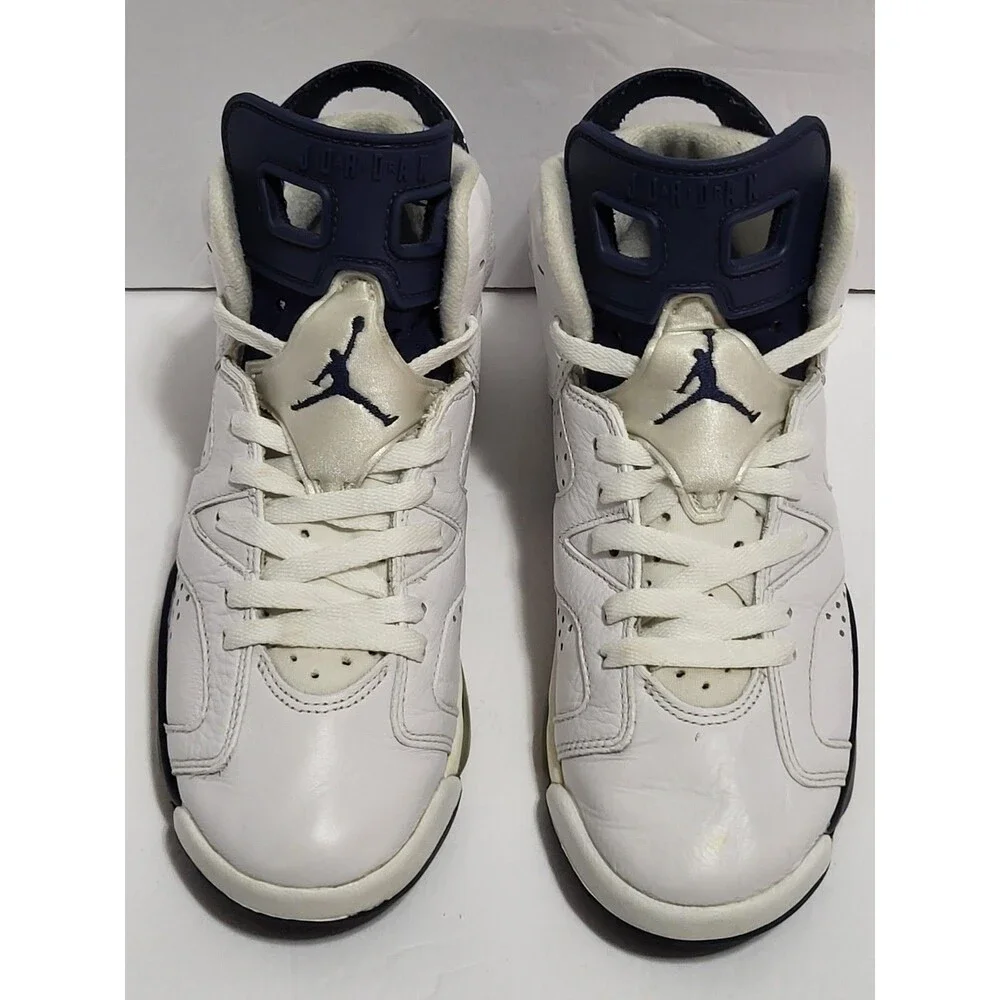 Nike  Air Jordan 6 (384665-141) White Basketball Shoes Size Youth 5.5Y